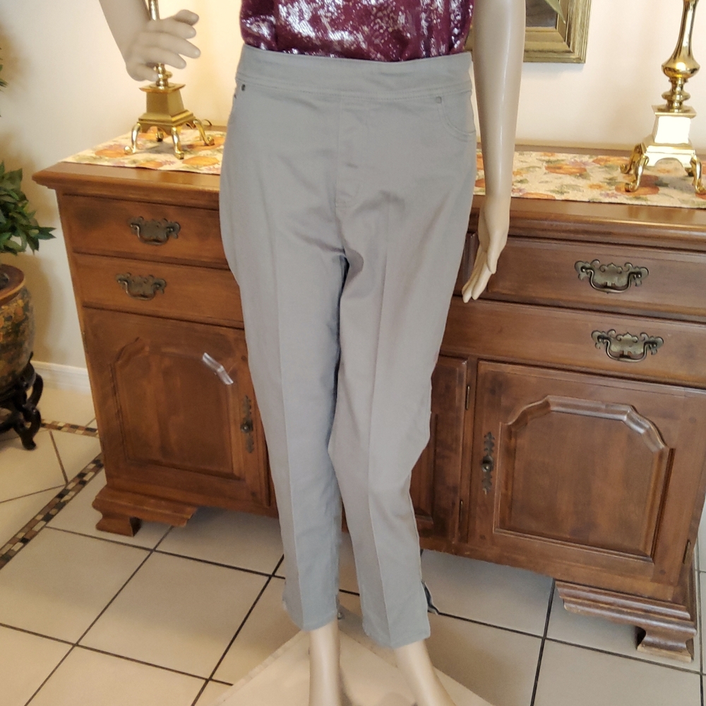 Chico's Perfect Stretch Girlfriend Slim Leg Ankle Jeans-Olive Gray